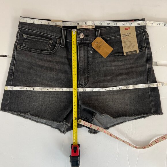 Sz 33-NWT Levi's High Rise Slim Fit Cut-Off Denim Jean Shorts- Scuffed Black - Picture 5 of 5